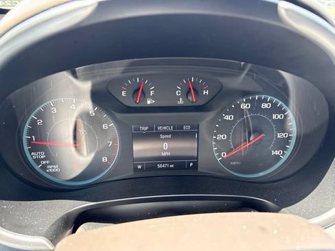 Used 2025 Chevrolet Malibu LT FWD image 11
