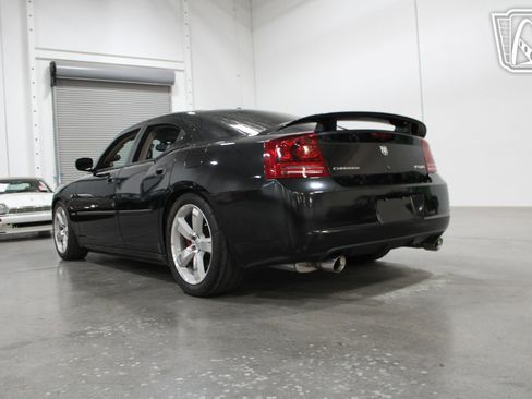 Used 2006 Dodge Charger SRT8 w/ SRT Option Group III RWD image 24