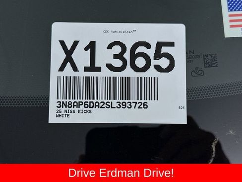 Used 2025 Nissan Kicks SR FWD image 30