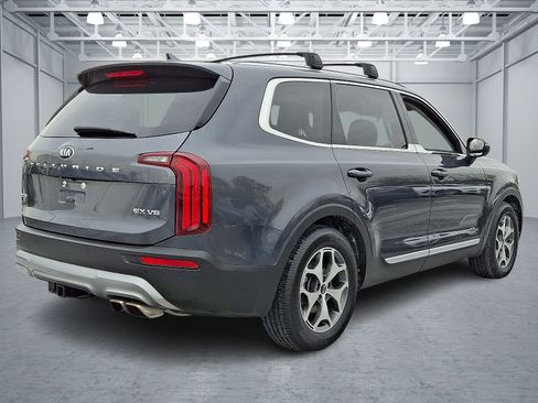 Used 2021 Kia Telluride EX w/ Towing Package image 6