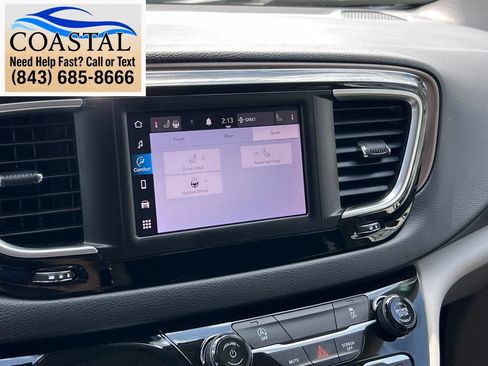 Used 2023 Chrysler Voyager LX FWD image 38