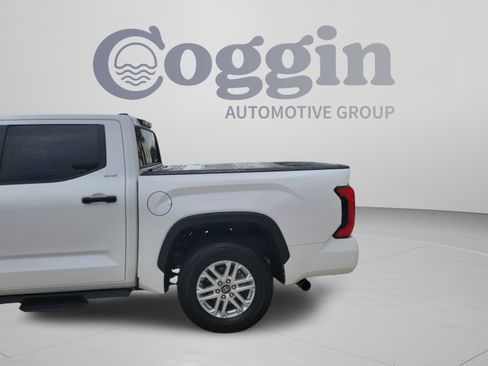 Certified 2025 Toyota Tundra SR5 w/ SR5 Convenience Package RWD image 32