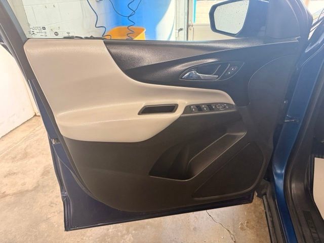 Used 2022 Chevrolet Equinox LT FWD image 9