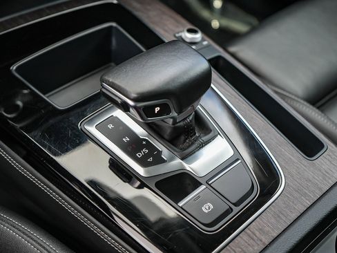 Used 2024 Audi Q5 2.0T Premium Plus image 19