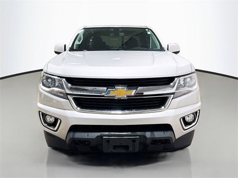 Used 2018 Chevrolet Colorado LT w/ LT Convenience Package image 3