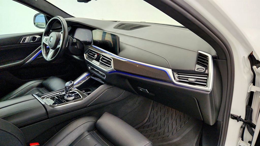 Used 2022 BMW X6 M50i w/ Executive Package AWD/4WD image 26