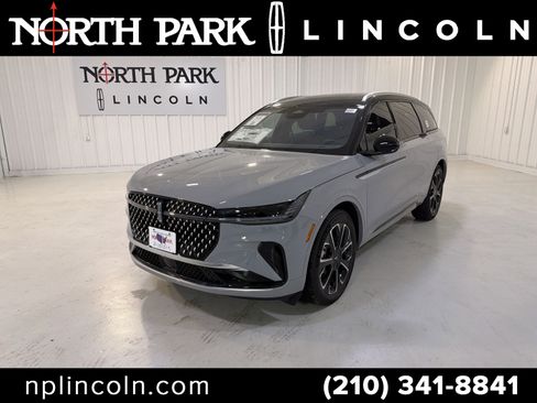 New 2026 Lincoln Nautilus Reserve AWD/4WD image 1