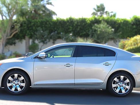 Used 2010 Buick LaCrosse CXL w/ Luxury Package FWD image 8