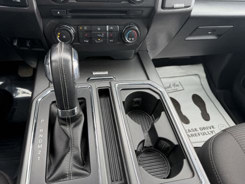 Used 2015 Ford F150 XLT w/ Equipment Group 302A Luxury image 17