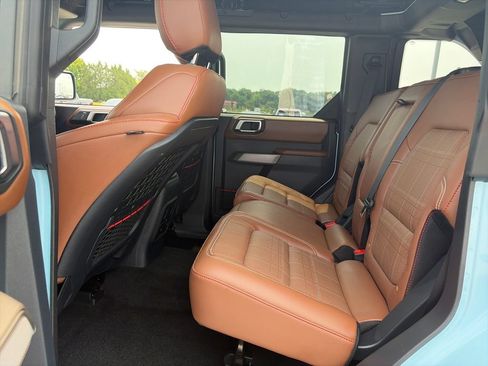 Used 2023 Ford Bronco Heritage Edition AWD/4WD image 29