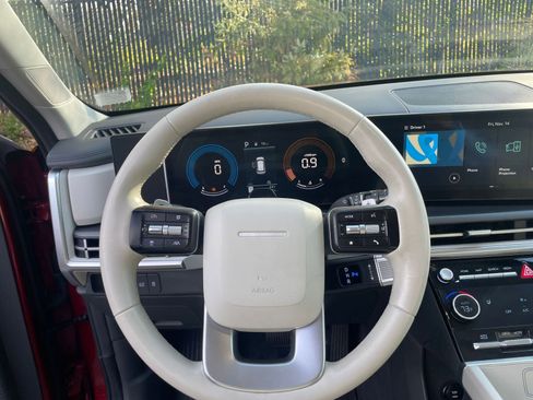 Used 2025 Hyundai Santa Fe SEL image 35