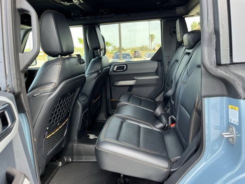 Used 2023 Ford Bronco Badlands w/ Sasquatch Package image 19