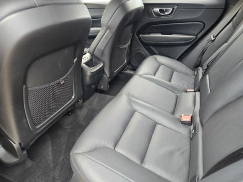 Used 2024 Volvo XC60 B5 Plus w/ Protection Package Premier AWD/4WD image 29