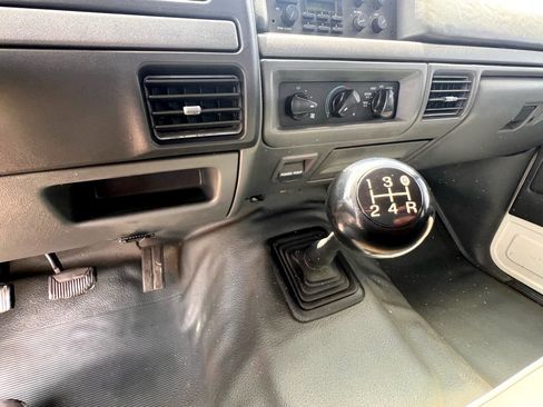 Used 1993 Ford F150 XL image 21