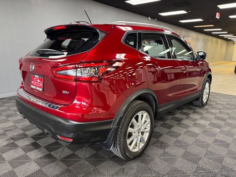Used 2021 Nissan Rogue Sport SV image 11