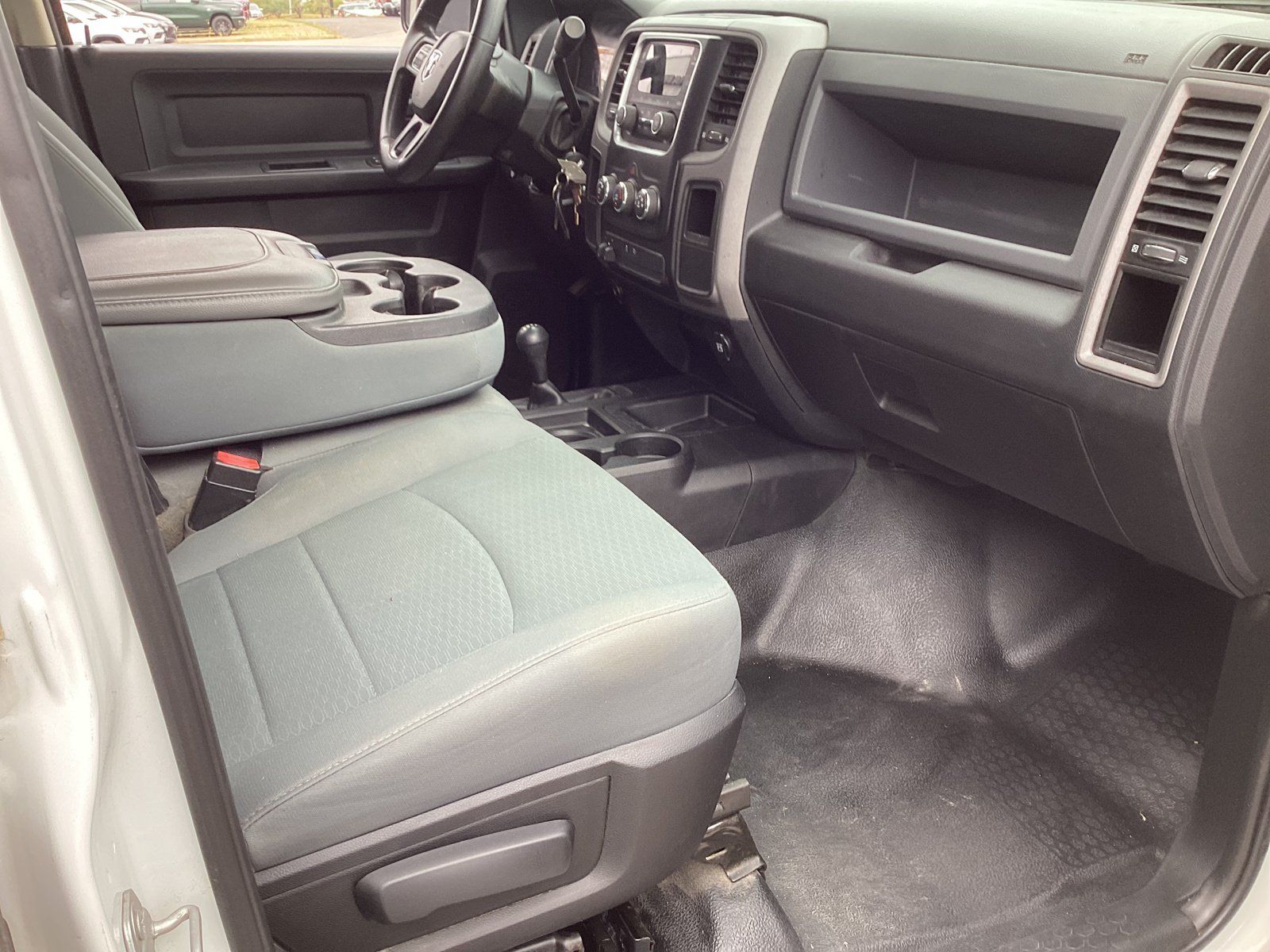 Used 2017 RAM 2500 Tradesman w/ Chrome Appearance Group AWD/4WD image 16