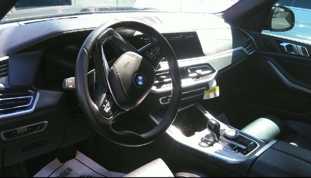 Used 2022 BMW X5 xDrive45e w/ Luxury Seating Package AWD/4WD image 7