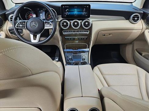 Used 2021 Mercedes-Benz GLC 300 image 17