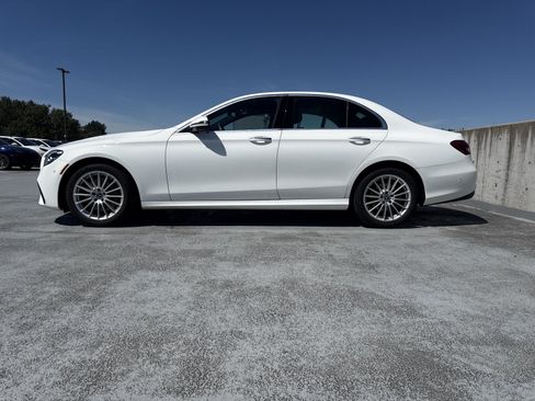 Used 2023 Mercedes-Benz E 350 4MATIC Sedan image 4