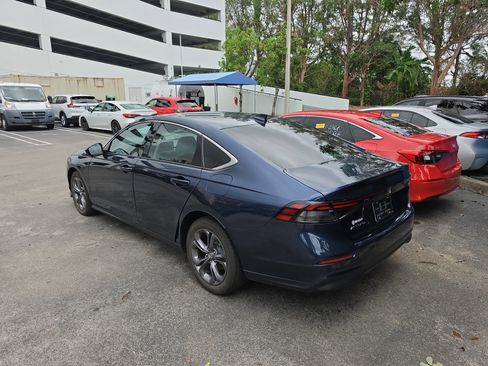 Certified 2023 Honda Accord EX image 6