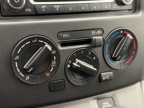 Used 2018 Nissan NV200 S FWD image 14