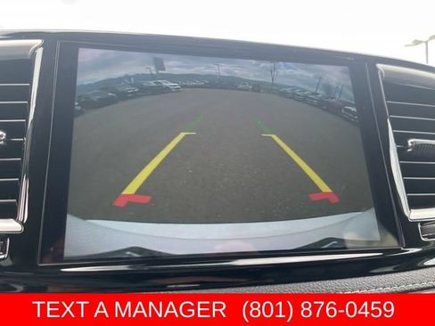 Used 2024 Chrysler Pacifica Limited FWD image 23