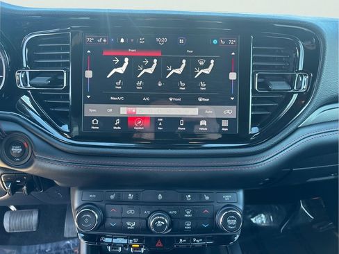Used 2024 Dodge Durango GT AWD/4WD image 14