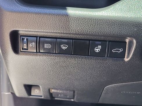 Used 2022 Toyota RAV4 XSE w/ XSE Grade Weather Package AWD/4WD image 21