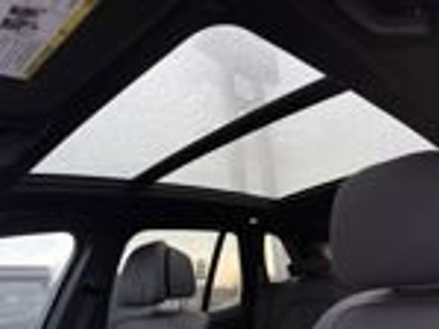 Used 2022 BMW X5 sDrive40i w/ M Sport Package image 12