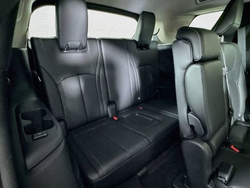 Certified 2027 INFINITI QX60 Luxe w/ Cargo Package AWD/4WD image 38