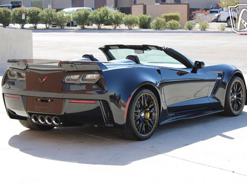 Used 2016 Chevrolet Corvette Z06 w/ C7.r Special Edition image 32