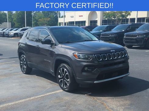 Certified 2022 Jeep Compass Limited w/ Sun and Sound Group AWD/4WD image 7