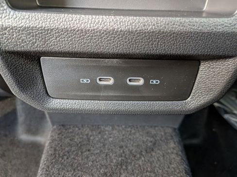 New 2026 Volkswagen Taos SE image 27