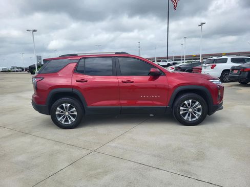 Used 2025 Chevrolet Equinox LT w/ Convenience Package II FWD image 6