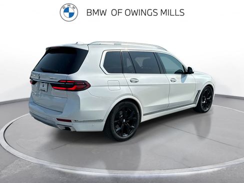 Used 2026 BMW X7 xDrive40i AWD/4WD image 9