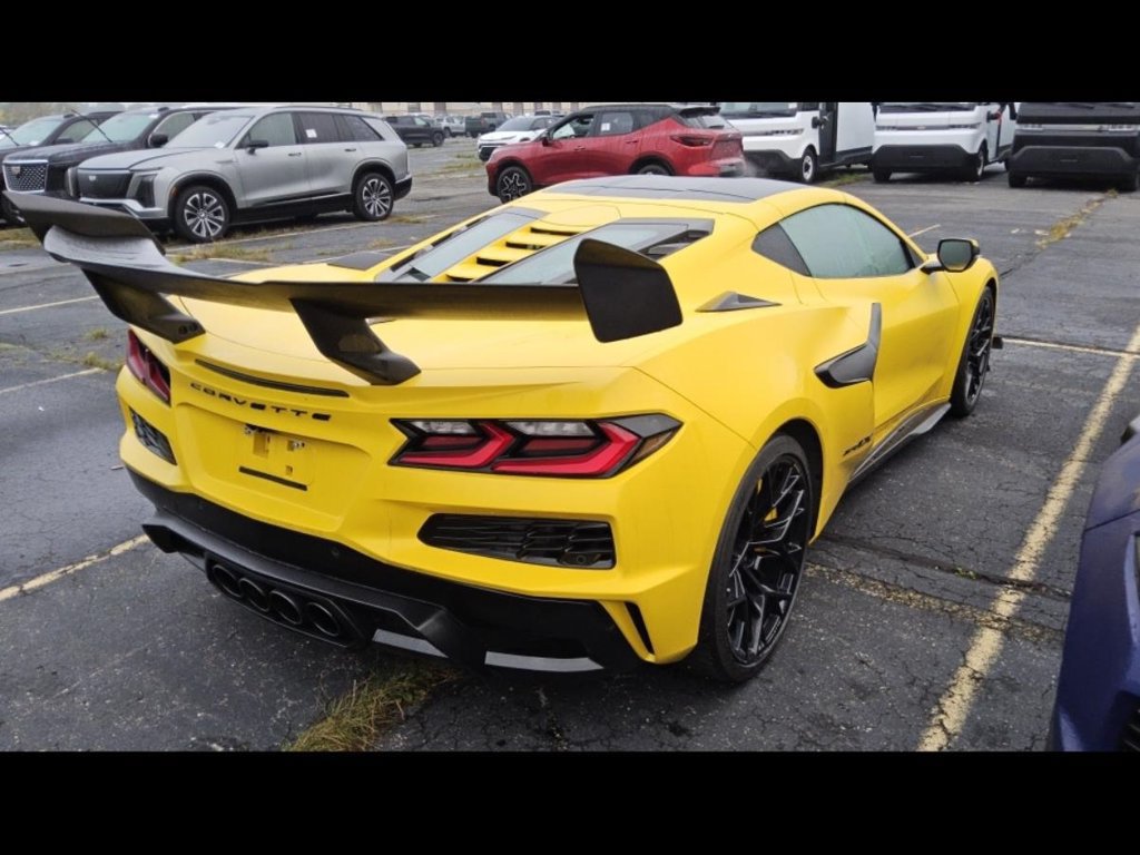 Used 2026 Chevrolet Corvette ZR1X AWD/4WD image 4
