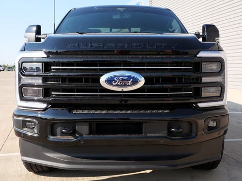 New 2026 Ford F250 Platinum AWD/4WD image 4