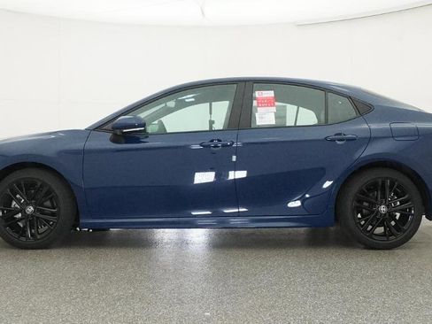 New 2026 Toyota Camry SE FWD image 18