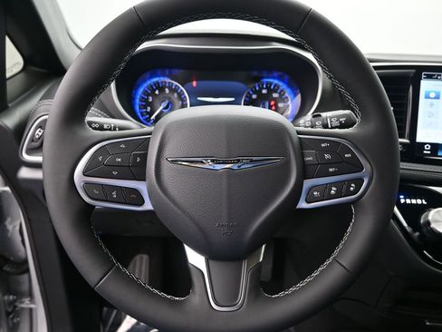 New 2026 Chrysler Pacifica Select FWD image 14