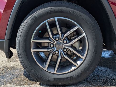 Used 2020 Jeep Grand Cherokee Limited AWD/4WD image 15