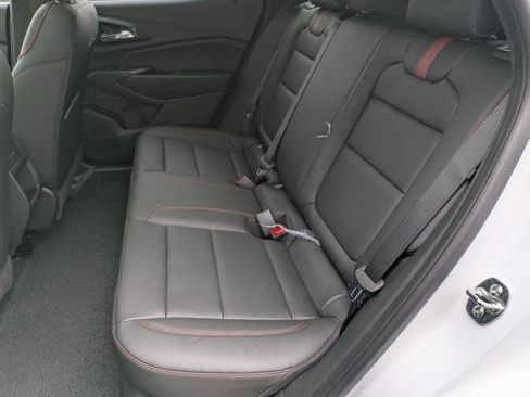 New 2026 Chevrolet Trax RS w/ Sunroof Package FWD image 25