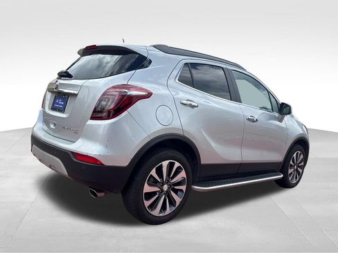 Used 2022 Buick Encore Preferred w/ Safety Package II AWD/4WD image 8