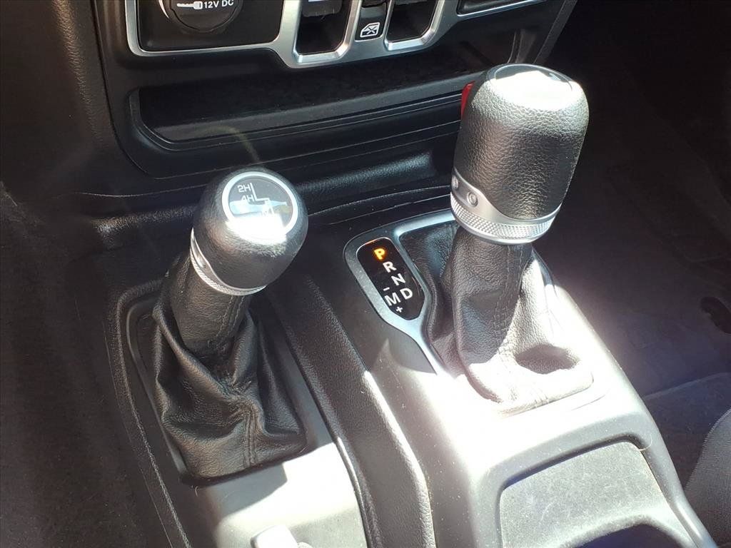 Used 2020 Jeep Wrangler Unlimited Sport AWD/4WD image 32