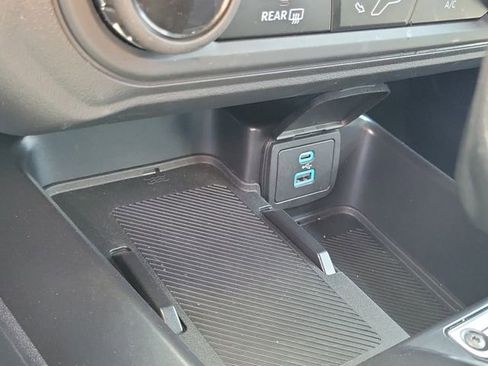 Used 2025 Ford Bronco 4-Door image 11