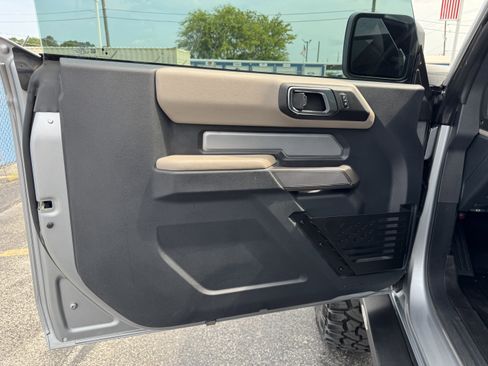 Used 2021 Ford Bronco Wildtrak image 13