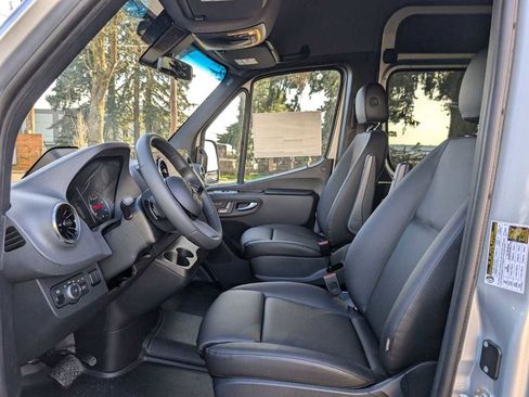 New 2025 Mercedes-Benz Sprinter 2500 image 23