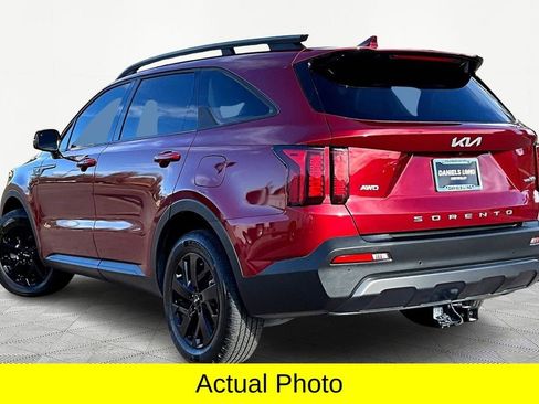 Used 2022 Kia Sorento S w/ Panoramic Sunroof Package image 12