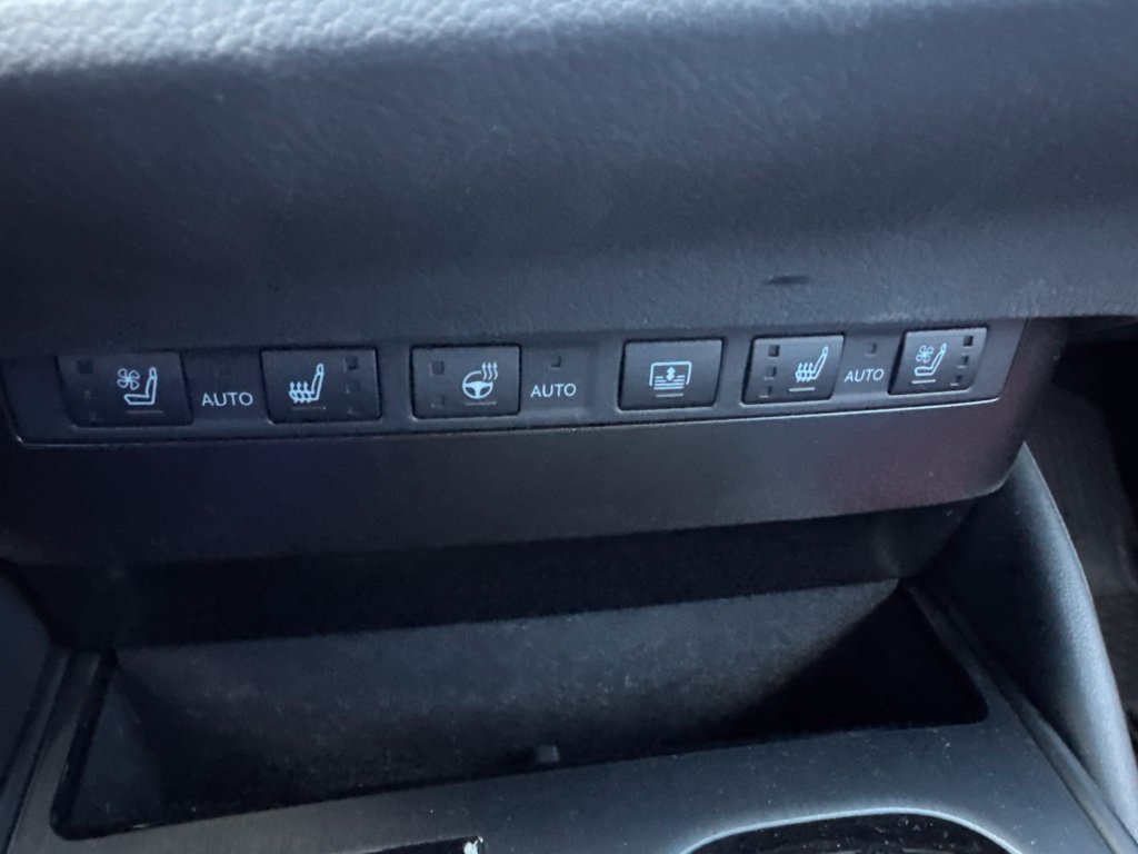 Used 2025 Lexus ES 350 F Sport FWD image 18
