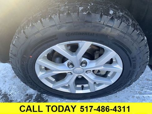 Used 2023 Jeep Grand Cherokee Limited image 33