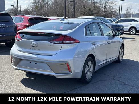 Used 2022 Hyundai Ioniq SE image 2